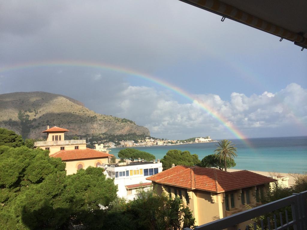 Mondello Luxury Apartment On The Beach Eksteriør bilde