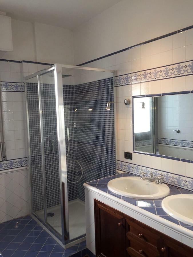 Mondello Luxury Apartment On The Beach Eksteriør bilde